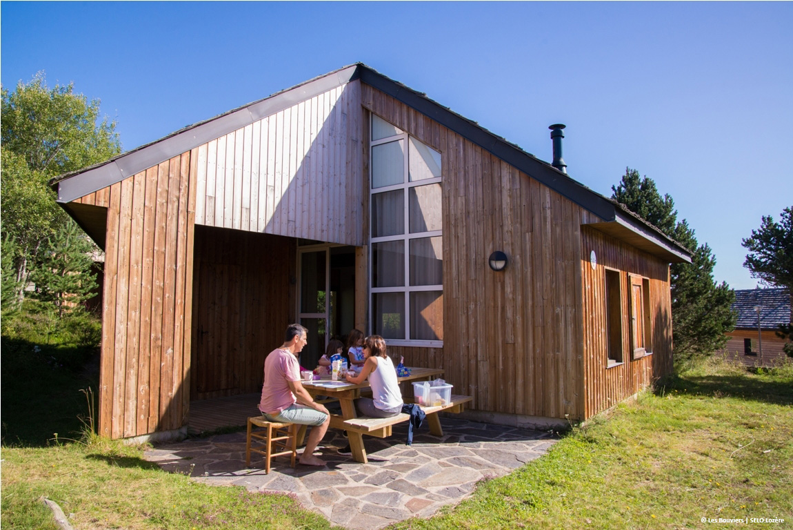 © Les Bouviers Chalet Genets