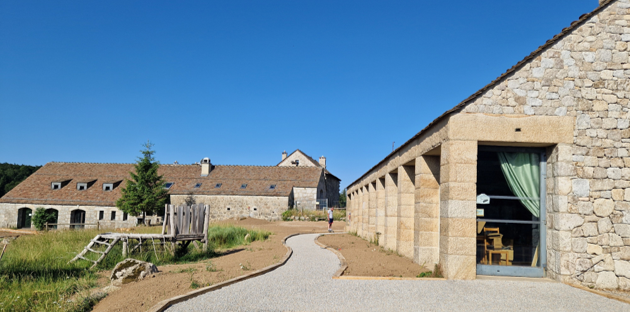 Mas de la Barque Passerelle parc Les Loups du Gévaudan